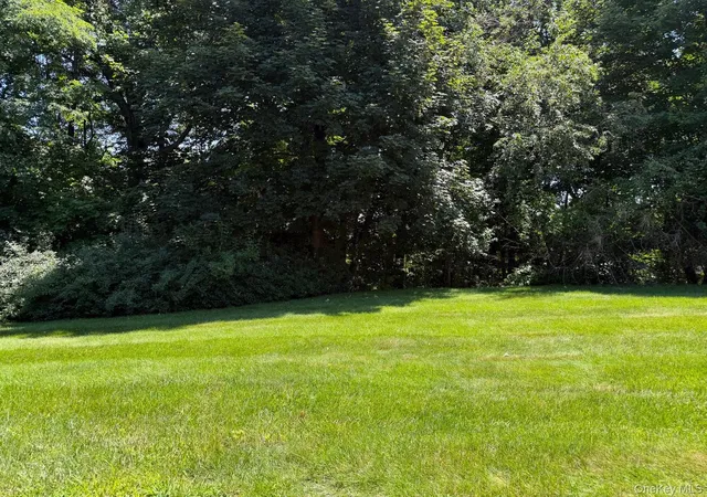 Photo 4 of Sale Pending at 493 Heritage Hills #A, Somers, NY 10589 | MLS# 1024568 | Listing updated on 2026-08-14