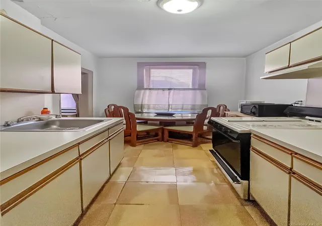 3rd image of 37-20 81st, New York, NY 11372