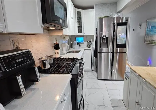 5th image of 175 Bch 29 Street, New York, NY 11691 | MLS# 1024574