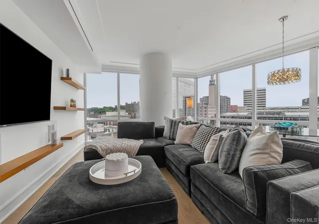 Homes for sale in White Plains, NY | 5 Renaissance Sq #9A, White Plains, NY 10601 | MLS# 1024579