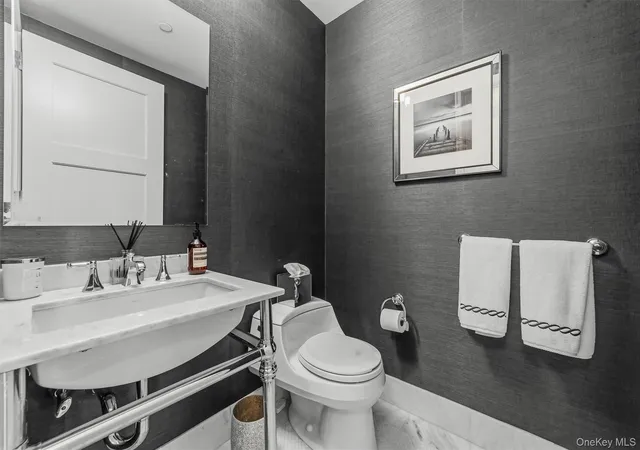 Photo 21 of Sale Pending at 5 Renaissance Sq #9A, White Plains, NY 10601 | MLS# 1024579 | Listing updated on 2026-08-11