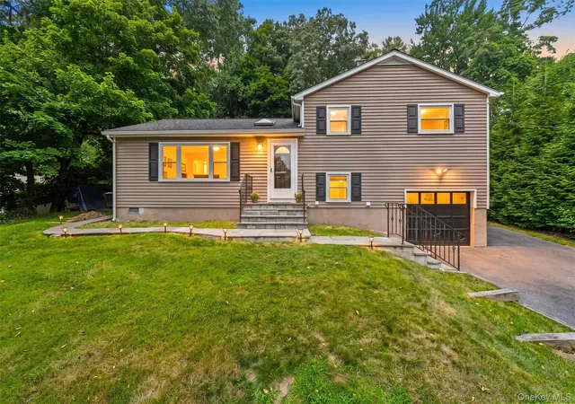 Photo 2 of Single family home for sale at 17 Ridge Rd, Cortlandt, NY 10567 | MLS# 1024580 | Listing updated on 2026-10-01