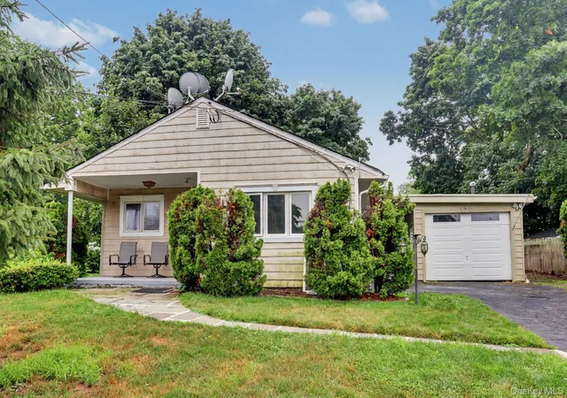 Homes for sale in Greenburgh, NY | 376 County Center Rd, Greenburgh, NY 10603 | MLS# 1024590