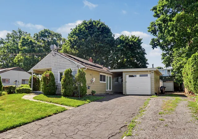 Homes for sale in Greenburgh, NY | 376 County Center Rd, Greenburgh, NY 10603 | MLS# 1024590