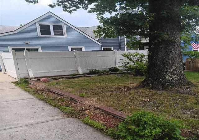 Photo 3 of Sale Pending at 23 Fox Run, Woodridge, NY 12789 | MLS# 1024614 | Listing updated on 2026-08-09