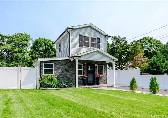 Single family home for sale at 35 Rose St, Hauppauge, NY 11788 | MLS# 1024655