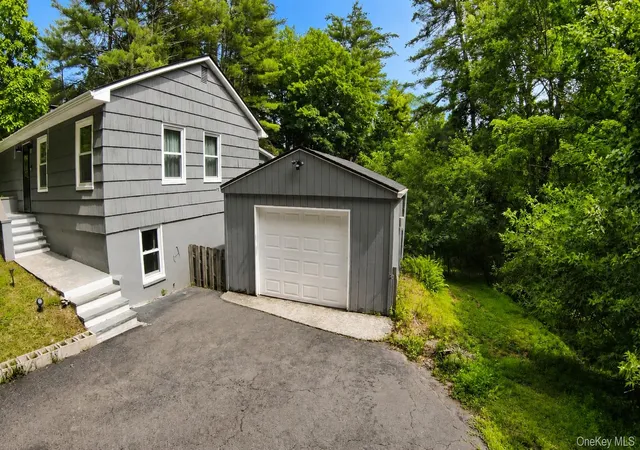 Homes for sale in Lumberland, NY | 24 Andrew Paye Rd, Lumberland, NY 12770 | MLS# 1024668