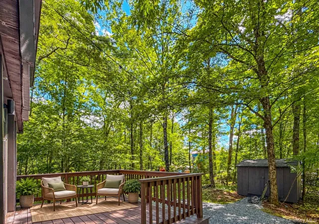 Photo 3 of Single family home for sale at 9 Lake Dr, Rockland, NY 12768 | MLS# 1024679 | Listing updated on 2026-10-06
