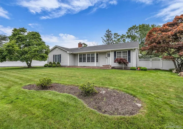 Photo 2 of Sale Pending at 383 Munsell Rd, Brookhaven, NY 11772 | MLS# 1024687 | Listing updated on 2026-08-09
