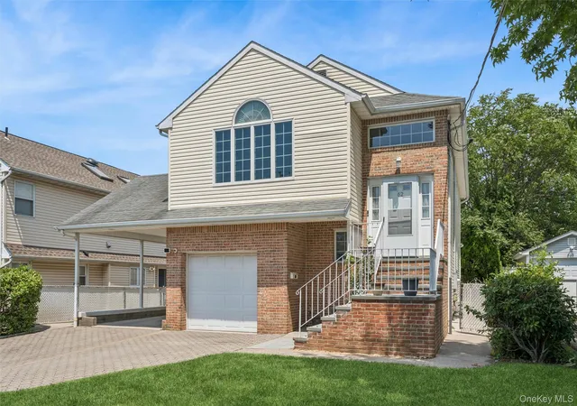 3rd image of 62 Crosby Ave, Albertson, NY 11507 | MLS# 1024691