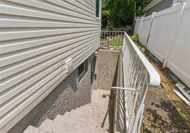 33rd image of 62 Crosby Ave, Albertson, NY 11507 | MLS# 1024691
