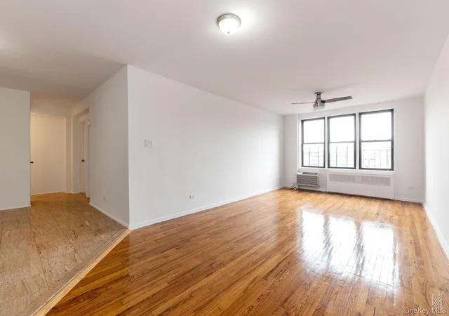 2nd image of 41 42 73rd St #5B, New York, NY 11377 | MLS# 1024704