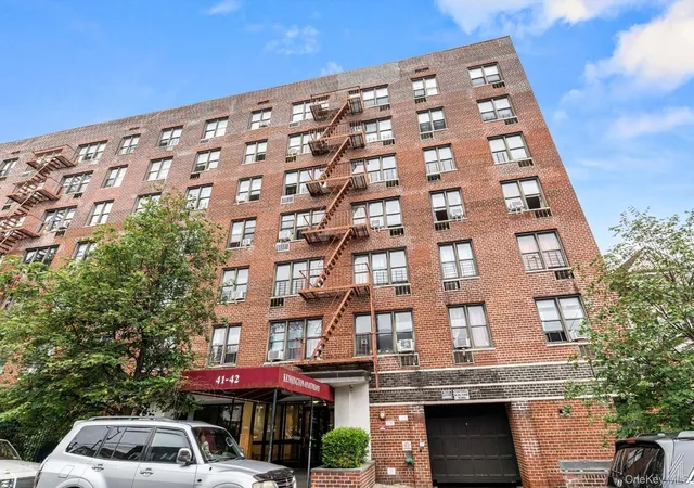 29th image of 41 42 73rd St #5B, New York, NY 11377 | MLS# 1024704