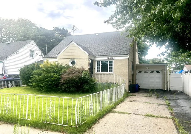 Photo 1 of Single family home for sale at 39 Harold Ave, Hempstead, NY 11550 | MLS# 1024708 | Listing updated on 2026-08-20