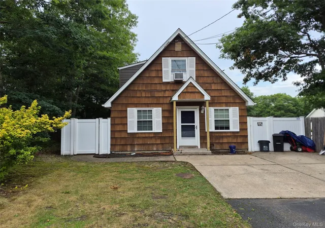 23rd image of 1128 N Ocean Ave, Brookhaven, NY 11763 | MLS# 1024749