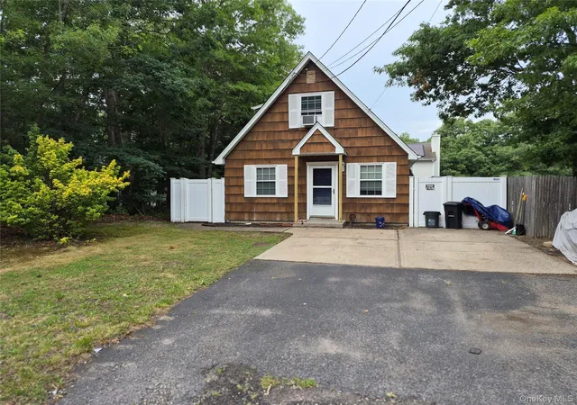 1st image of 1128 N Ocean Ave, Brookhaven, NY 11763 | MLS# 1024749