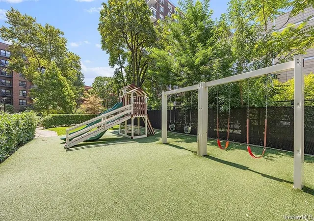 1st image of 87 10 51 Ave #4R, Elmhurst, NY 11373 | MLS# 1024764