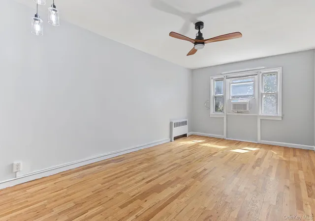 Listing Photo 5 - Condo for sale in building located at 17 Leewood Cir, Eastchester, NY 10709 - Unit #6R