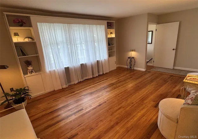 3rd image of 41 Mohawk Dr, North Babylon, NY 11703 | MLS# 1024775