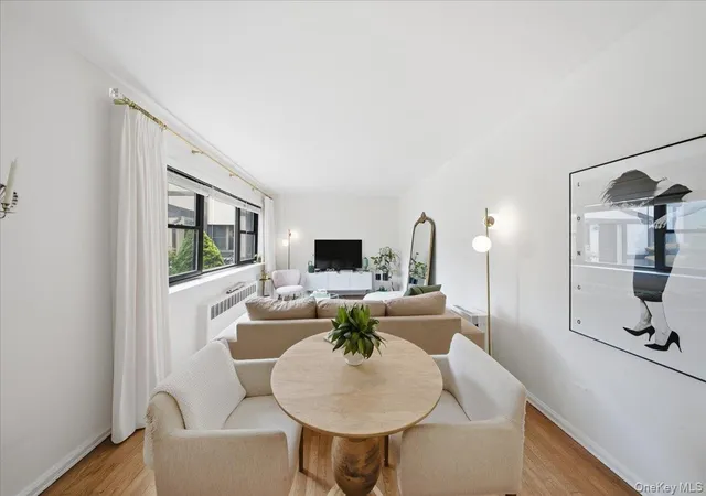 Listing Photo 5 - Condo for sale in building located at 107 15Th St, Hempstead, NY 11550 - Unit #F1
