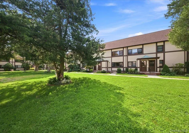 2nd image of 266 Cherry Valley Ave #B1, Hempstead, NY 11530 | MLS# 1024778