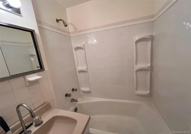 5th image of 189 Drake Ave #2C, New Rochelle, NY 10805 | MLS# 1024801