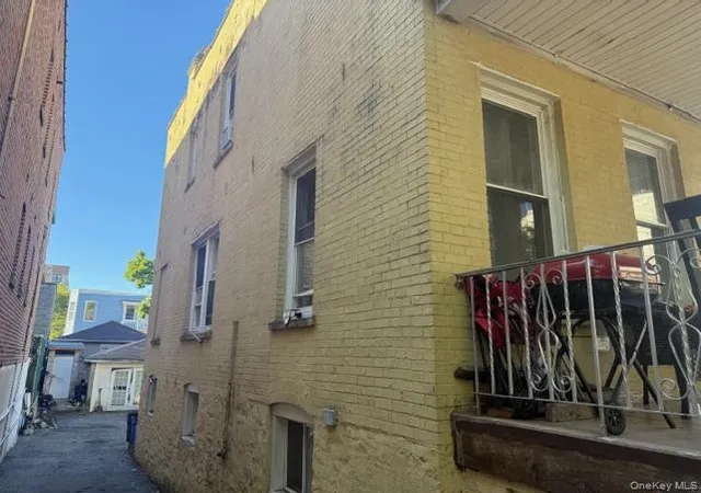 Photo 3 of Single family home for sale at 646 E 230th Street, Bronx, NY 10466 | MLS# 1024808 | Listing updated on 2026-07-12