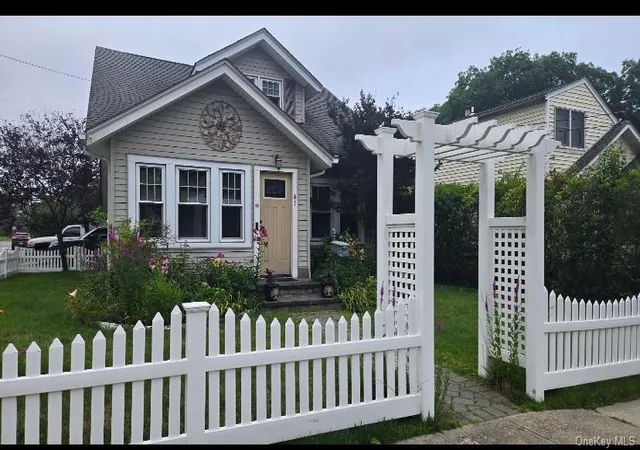 Photo 2 of Sale Pending at 61 Highland Ave, Patchogue, NY 11772 | MLS# 1024811 | Listing updated on 2026-08-12