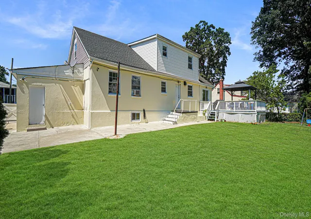Listing Photo 5 - Condo for sale in building located at 143 S Montgomery St, Hempstead, NY 11580