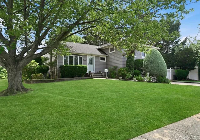 Photo 1 of Sale Pending at 1279 Paul St, Seaford, NY 11783 | MLS# 1024825 | Listing updated on 2026-08-31