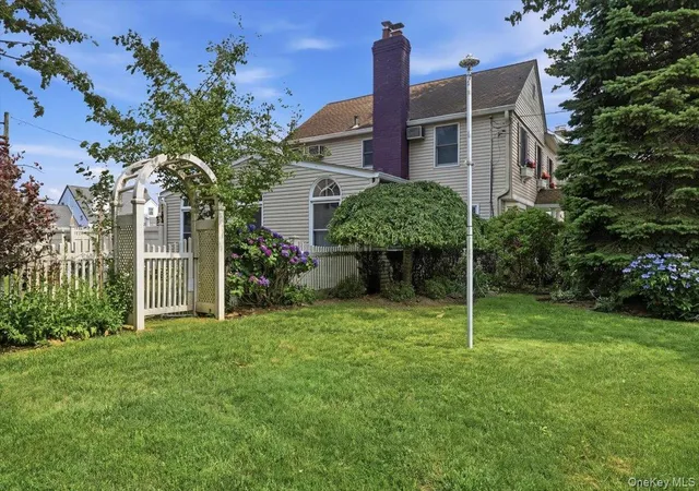 Photo 3 of Single family home for sale at 2785 Harvey Ave, Hempstead, NY 11572 | MLS# 1024857 | Listing updated on 2026-10-08