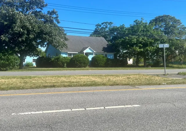 2nd image of 26170 County Road 48, Cutchogue, NY 11935 | MLS# 1024859