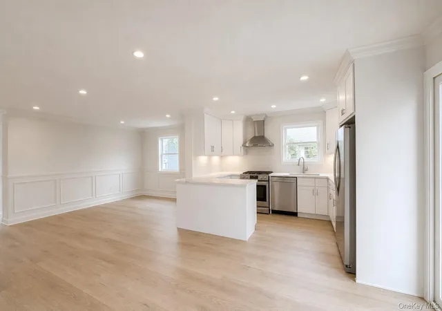 Photo 3 of Single family home for sale at 1316 R St, Hempstead, NY 11003 | MLS# 1024871 | Listing updated on 2026-07-29