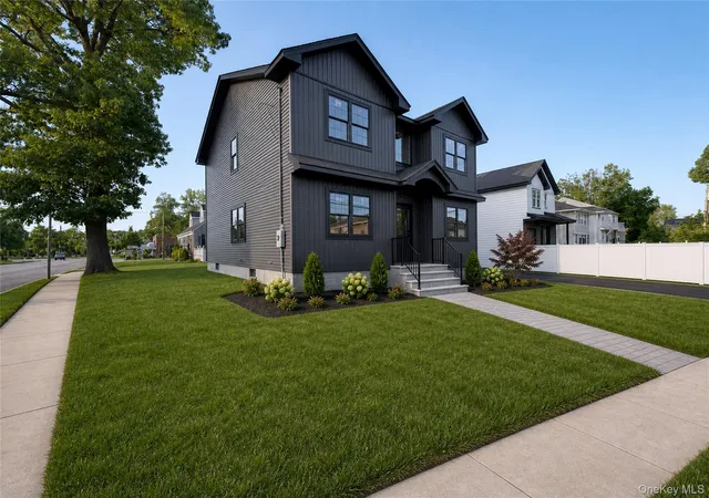 Photo 3 of Single family home for sale at 1320 R St, Elmont, NY 11003 | MLS# 1024872 | Listing updated on 2026-07-17