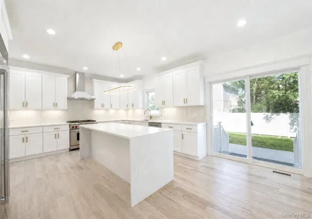 Photo 4 of Single family home for sale at 1320 R St, Elmont, NY 11003 | MLS# 1024872 | Listing updated on 2026-07-17