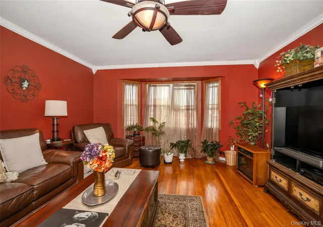 Listing Photo 4 - Condo for sale in building located at 623 W Park Ave, Long Beach, NY 11561