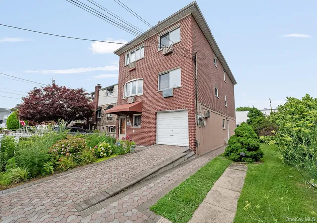 Photo 3 of Multi family home for sale at 3212 Giegerich Pl #3, Bronx, NY 10465 | MLS# 1024904 | Listing updated on 2026-10-09