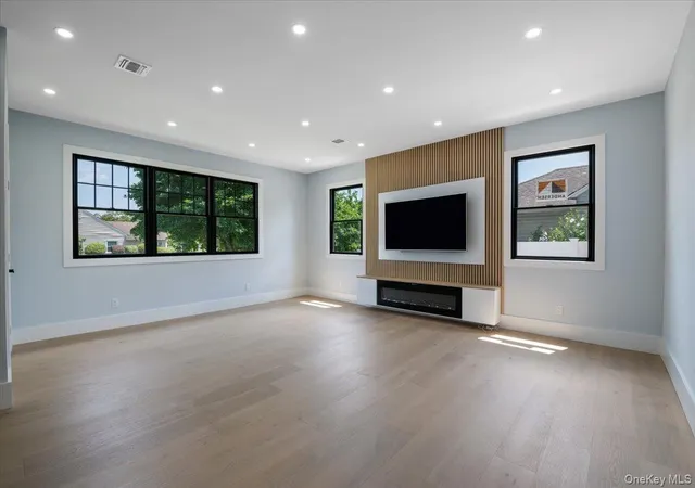 Photo 3 of Single family home for sale at 517 Corral Run, Hempstead, NY 11714 | MLS# 1024905 | Listing updated on 2026-09-06
