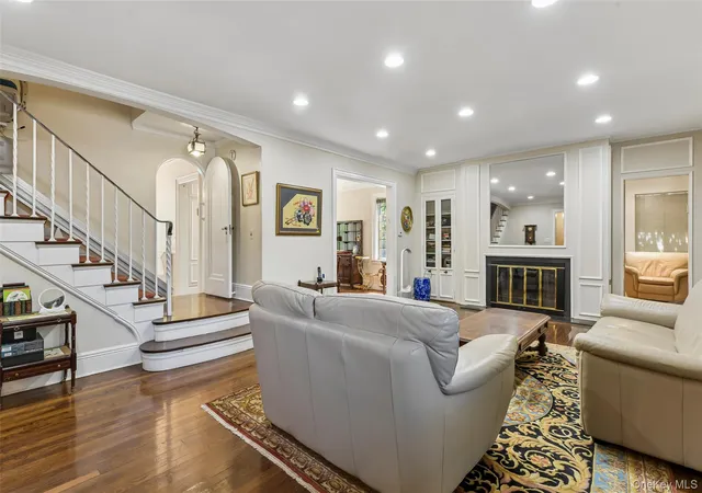 Photo 4 of Single family home for sale at 38 Cedarhurst Ave, Hempstead, NY 11516 | MLS# 1024914 | Listing updated on 2026-07-27