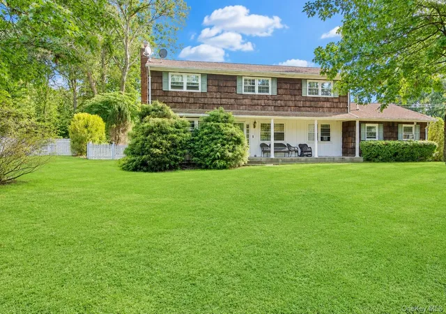 1st image of 12 Princeton Dr, Huntington, NY 11746 | MLS# 1024922