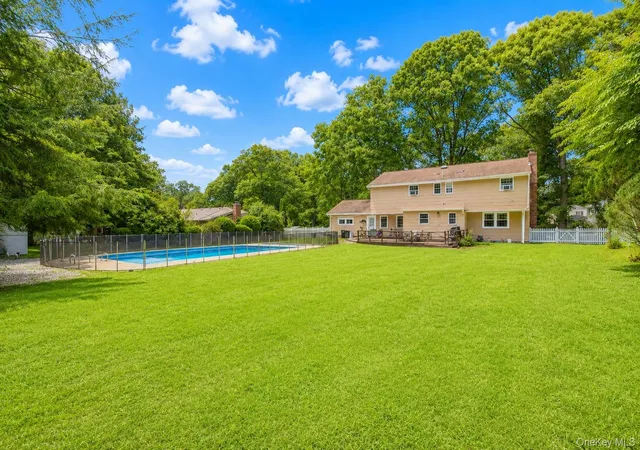20th image of 12 Princeton Dr, Huntington, NY 11746 | MLS# 1024922