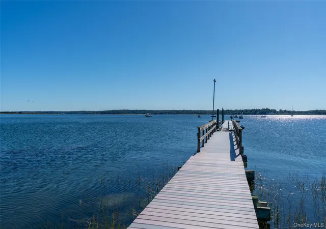 25th image of 25 Forrest Dr, Huntington, NY 11743 | MLS# 1024926