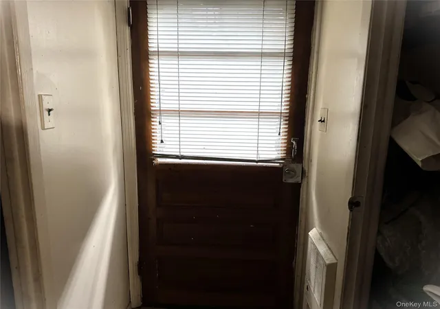 27th image of 1551 Sweetman Ave, Hempstead, NY 11003 | MLS# 1024927