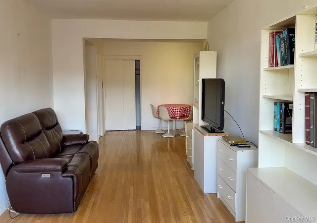 Photo 4 of House for sale at 140-21 31st Road #6C, New York, NY 11354 | MLS# 1024948 | Listing updated on 2026-08-09
