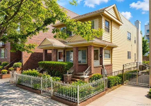 Listing Photo 4 - Condo for sale in building located at 1334 E 15th St, New York, NY 11230