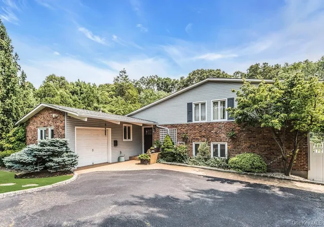 Photo 3 of Sale Pending at 23 Highwood Rd, Oyster Bay, NY 11732 | MLS# 1024963 | Listing updated on 2026-08-12