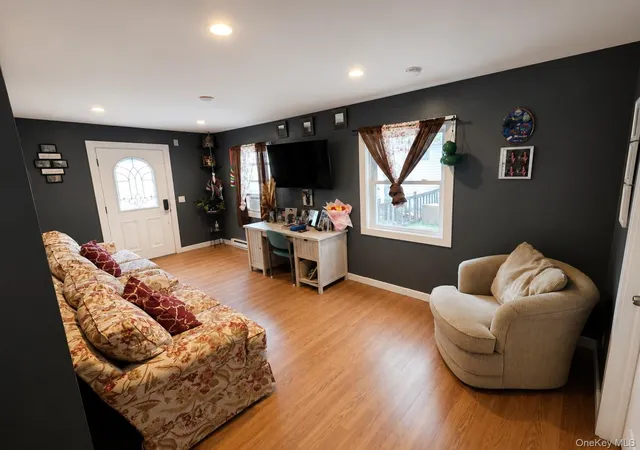 Photo 4 of Manufactured home for sale at 433 Mill Rd #38, Riverhead, NY 11933 | MLS# 1024968 | Listing updated on 2026-09-06