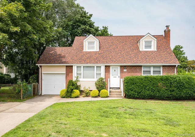Photo 1 of Single family home for sale at 1162 Whitehall Ln, Hempstead, NY 11793 | MLS# 1024973 | Listing updated on 2026-08-23
