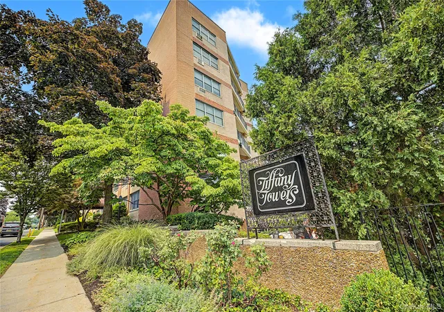 Listing Photo 2 - Condo for sale in building located at 56 Doyer Ave, White Plains, NY 10605 - Unit #6A