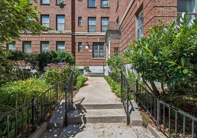 2nd image of 37 28 80th St #31, Jackson Heights, NY 11372 | MLS# 1024983